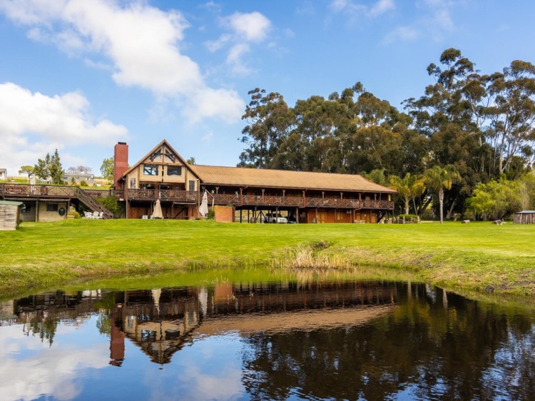 The Log Cabin Lodge Cape Winelands